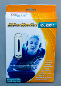 FM-тюнер AVerMedia "AverUSB Radio MR800" USB2.0 external retail